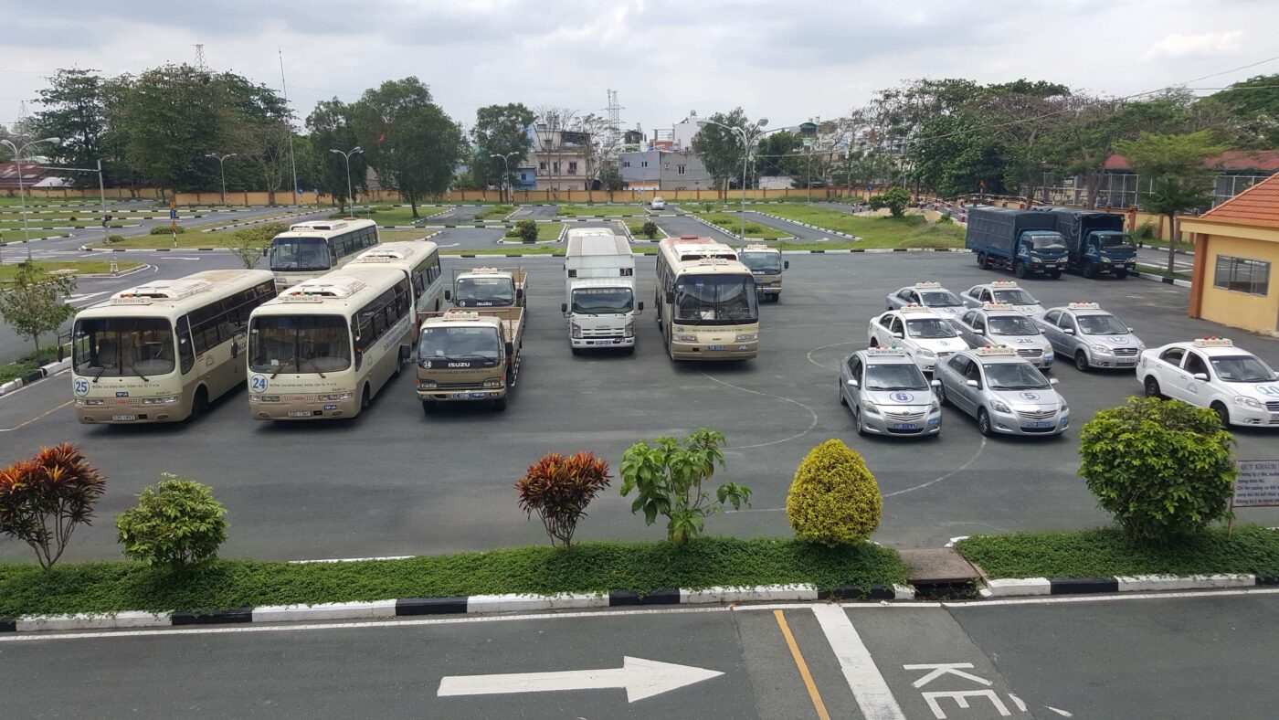 Sân Tập Lái Xe Trường Dạy Lái Xe Tiến Thành-Đăng Ký Giấy Phép Lái Xe A1
